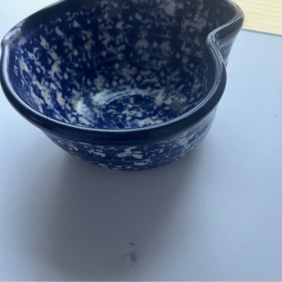 Blue & White Spongeware Heart Shaped Bowl, Studio Pottery Signed - Picture 2 of 7